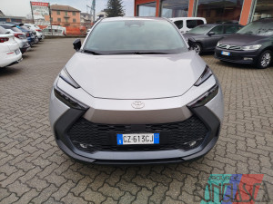 TOYOTA C-HR 1.8 HYBRID TREND FWD E-CVT