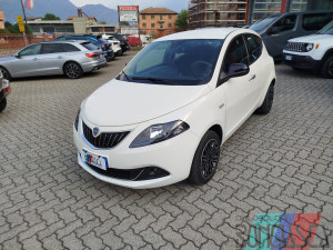 LANCIA YPSILON 1.0 FIREFLY HYBRID 70CV GOLD