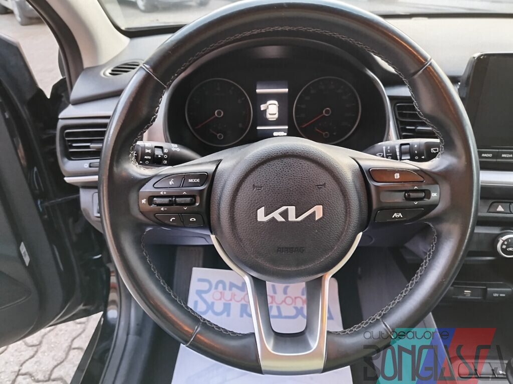 KIA STONIC 1.2 DPI URBAN TECHNO&DESIGN PACK 84CV 14 IMG 20261030 165042